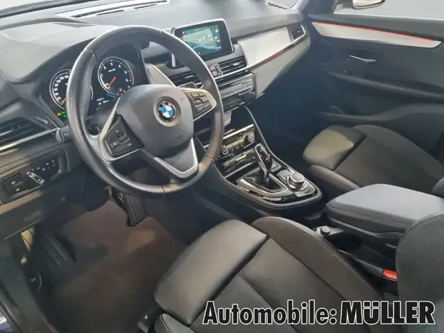 BMW 220