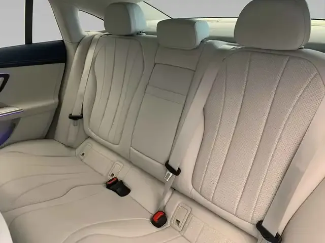 Mercedes-Benz EQE 300