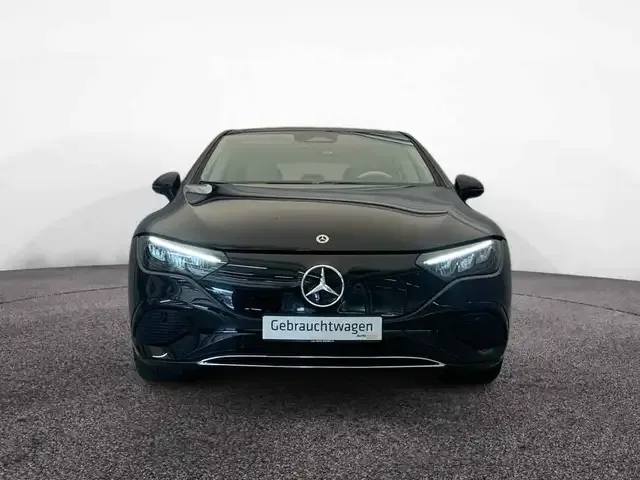 Mercedes-Benz EQE 300