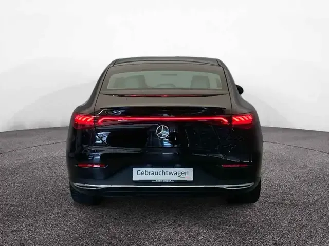 Mercedes-Benz EQE 300