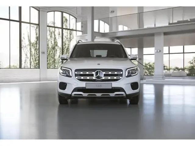 Mercedes-Benz GLB 200