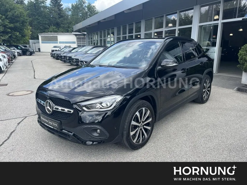 Mercedes-Benz GLA 180