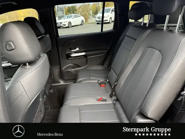 Mercedes-Benz EQB 300