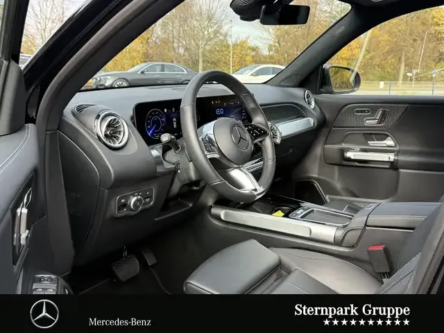 Mercedes-Benz EQB 300