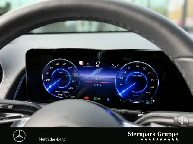 Mercedes-Benz EQB 300