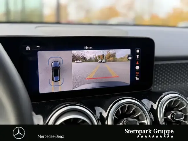 Mercedes-Benz EQB 300