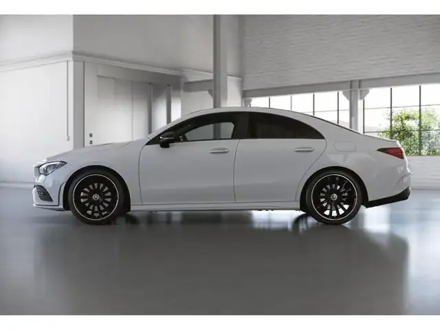 Mercedes-Benz CLA 220