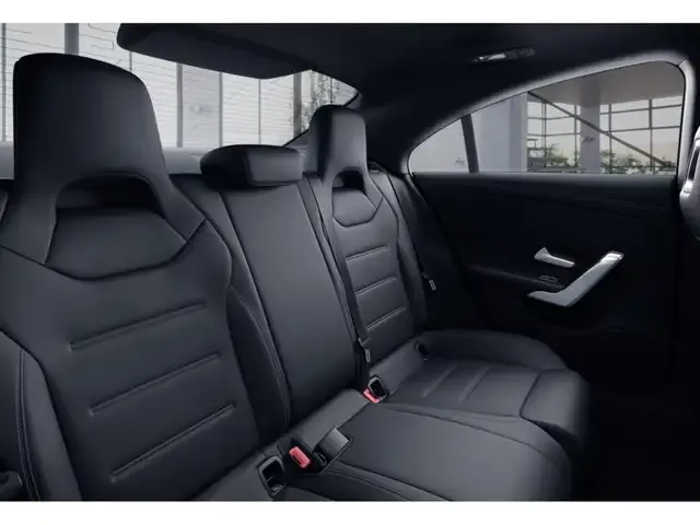 Mercedes-Benz CLA 220