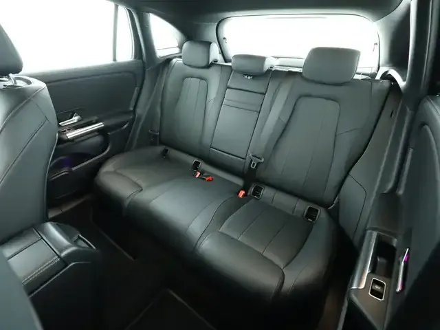 Mercedes-Benz EQA 300