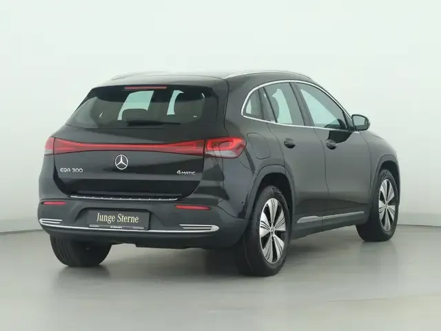 Mercedes-Benz EQA 300