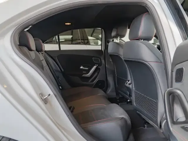 Mercedes-Benz A 35 AMG