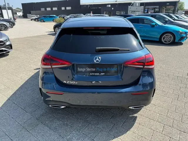 Mercedes-Benz A 250