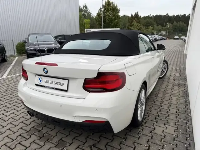 BMW 220