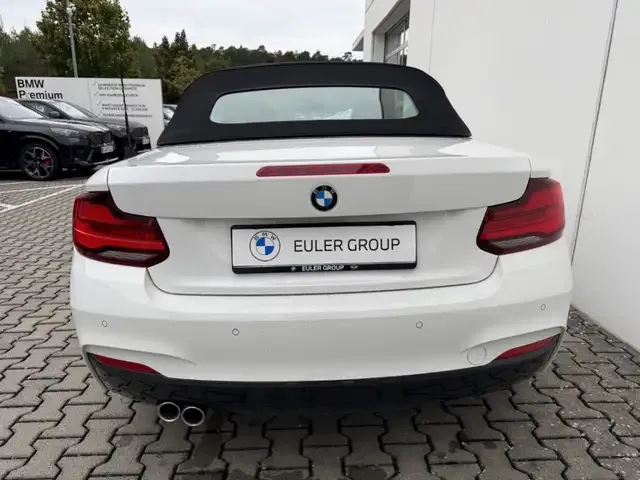 BMW 220