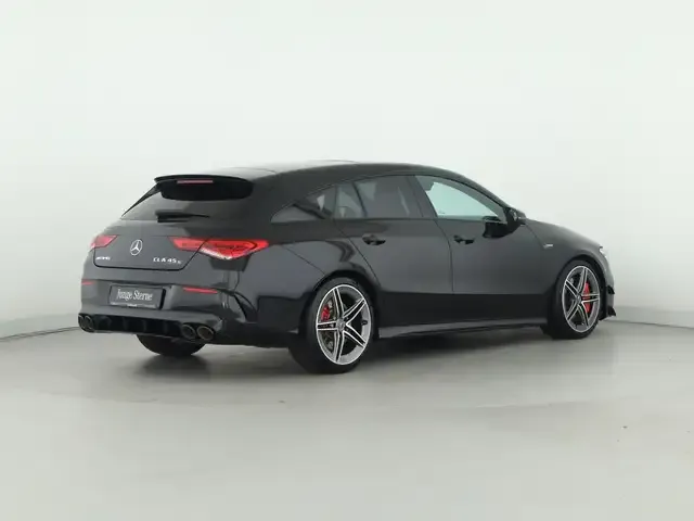 Mercedes-Benz CLA 45 AMG