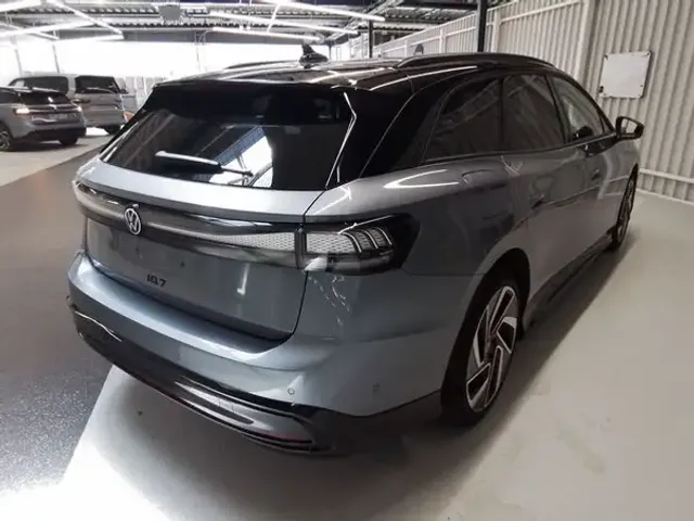 Volkswagen ID.7
