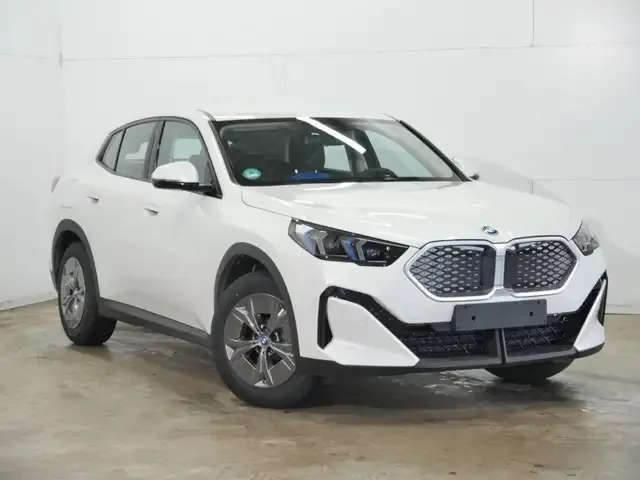 BMW iX2