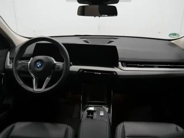 BMW iX2