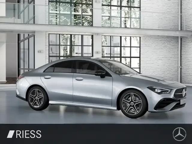 Mercedes-Benz CLA 200