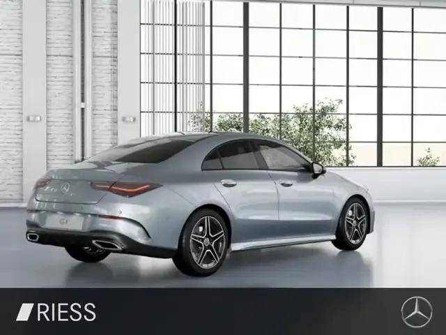 Mercedes-Benz CLA 200