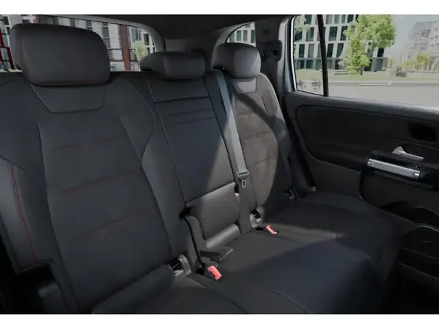 Mercedes-Benz EQB 300