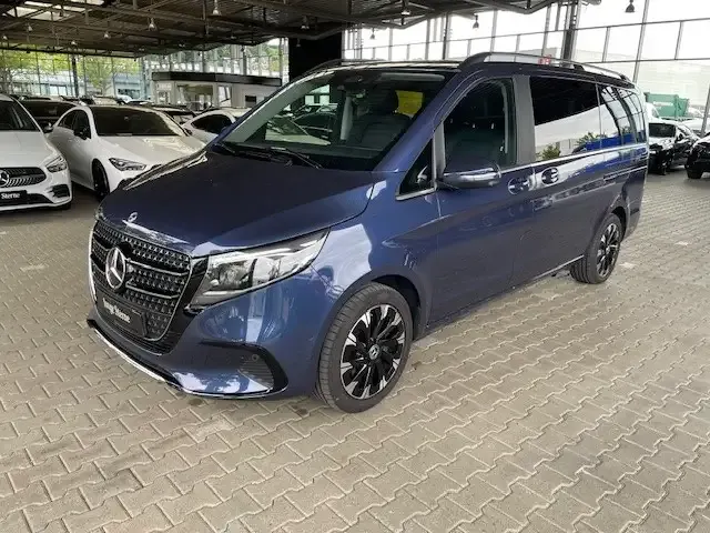 Mercedes-Benz V 250