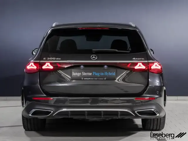 Mercedes-Benz E 300