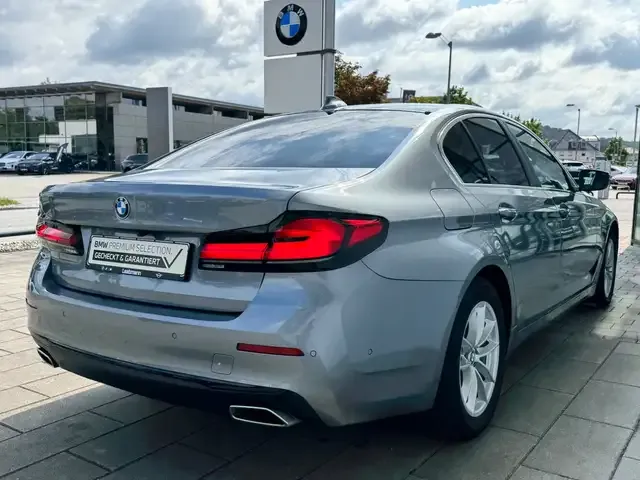 BMW 520
