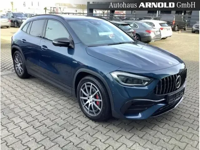 Mercedes-Benz GLA 35 AMG