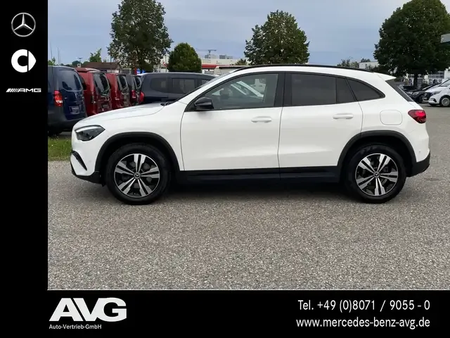 Mercedes-Benz GLA 200