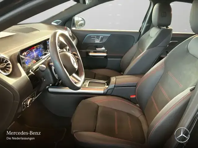 Mercedes-Benz EQA 300