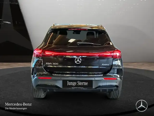 Mercedes-Benz EQA 300