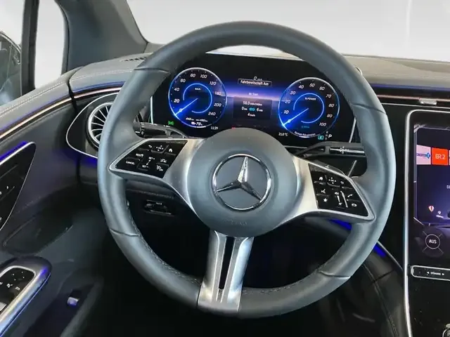 Mercedes-Benz EQE 300