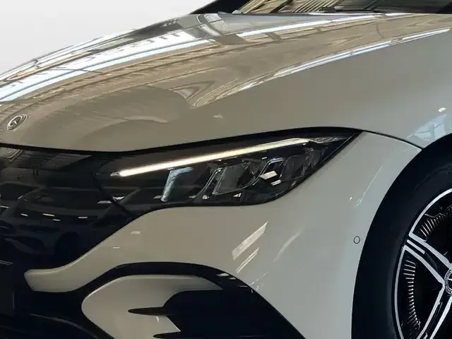 Mercedes-Benz EQE 300