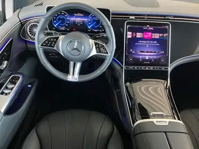 Mercedes-Benz EQE 300