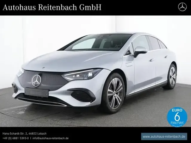 Mercedes-Benz EQE 300