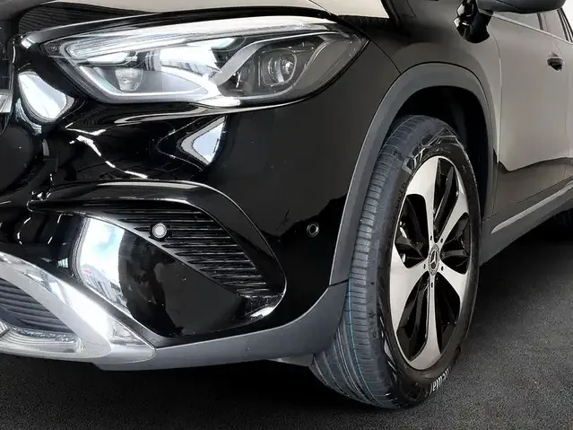 Mercedes-Benz GLA 180
