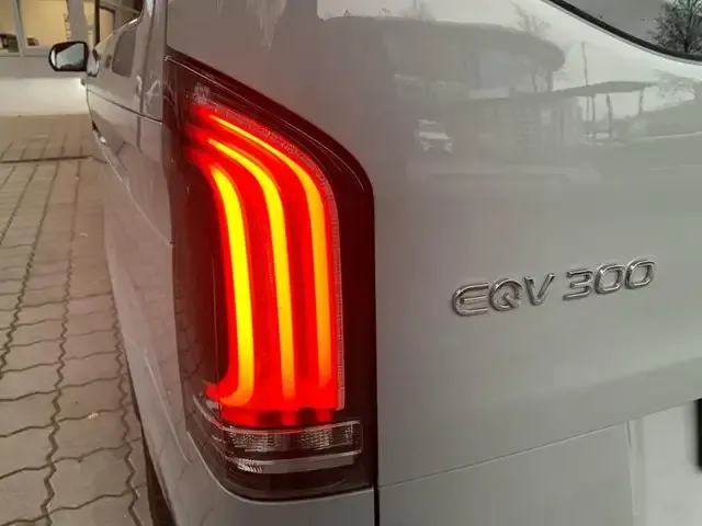Mercedes-Benz EQV 300