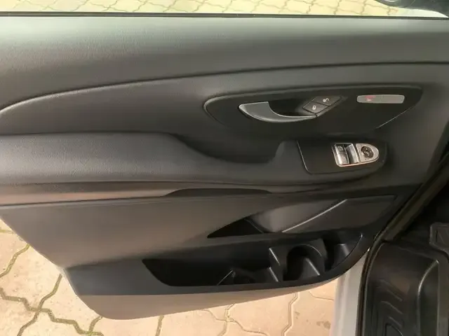 Mercedes-Benz EQV 300