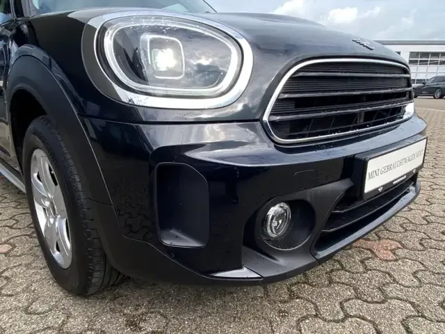 MINI One Countryman