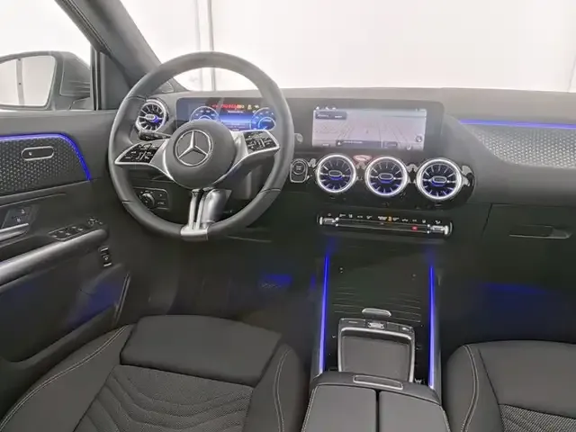 Mercedes-Benz EQA 300
