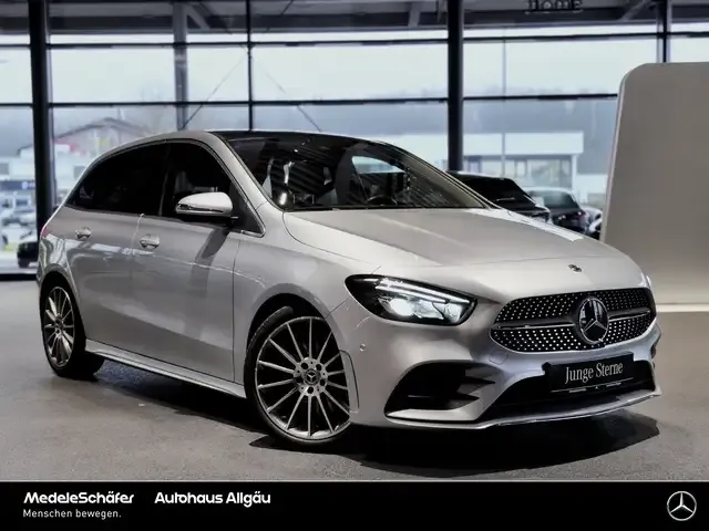 Mercedes-Benz B 220