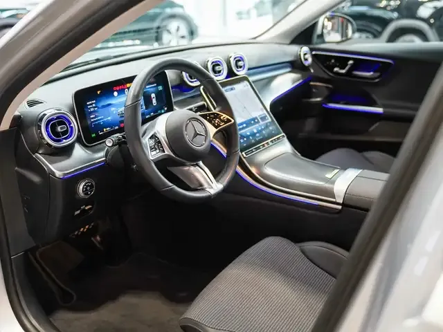 Mercedes-Benz C 220