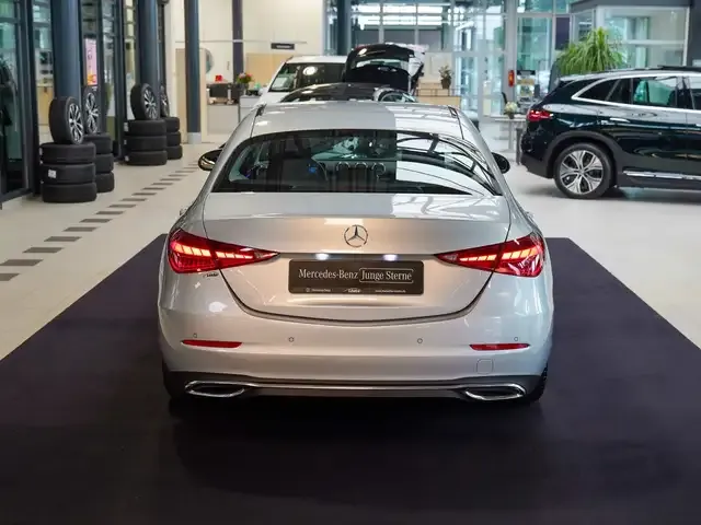 Mercedes-Benz C 220