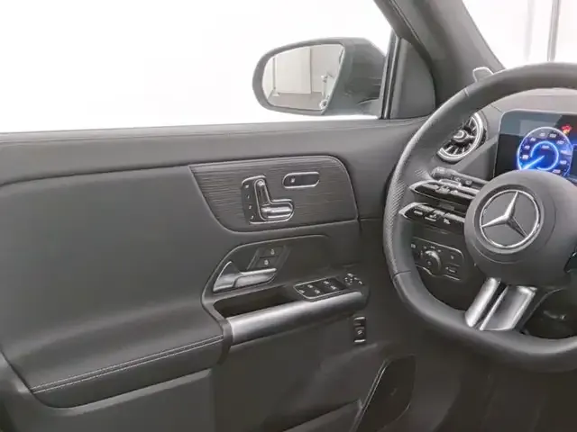Mercedes-Benz EQA 350