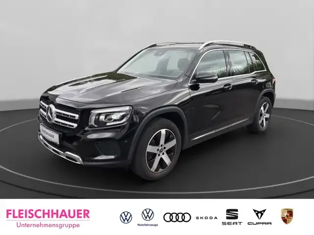 Mercedes-Benz GLB 220