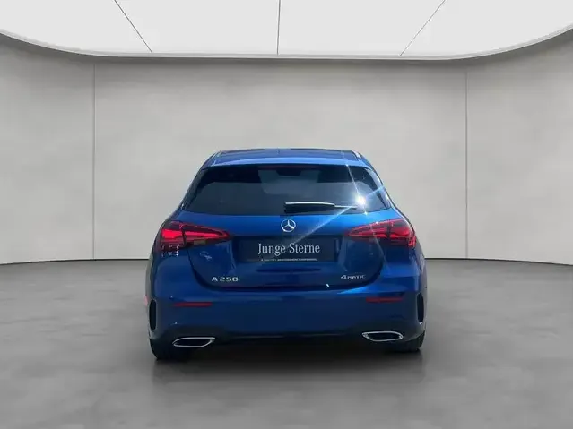 Mercedes-Benz A 250