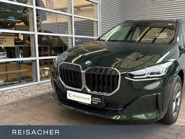 BMW 220