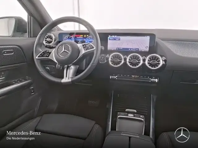 Mercedes-Benz EQA 300