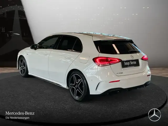 Mercedes-Benz A 200